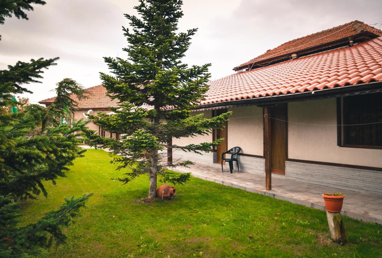 Хотелски Комплекс Копитото Tamarino Exterior photo